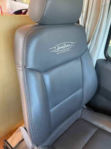 Imagem 9 de 10 de Motorhome Iveco Daily 55c16 Santo Inácio 8.1 Si