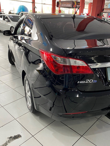 Imagem 18 de 20 de Hyundai Hb20s 1.6 Comfort Plus 16v 2015