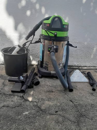Vendo Kit De Higienização De Estofados Completo R$ 3 800,00.