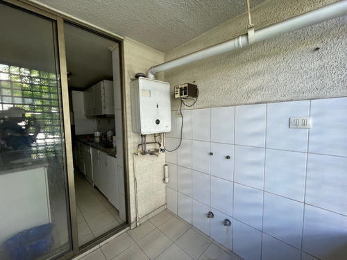 Amplio 131 Mts² 4d 3b 2 Estacionamientos 1 Bodega Piso 2°
