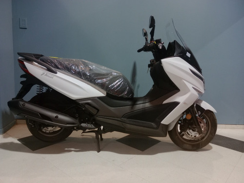 Maxi Scooter Kymco Xtown 250 2024 0km Blanca