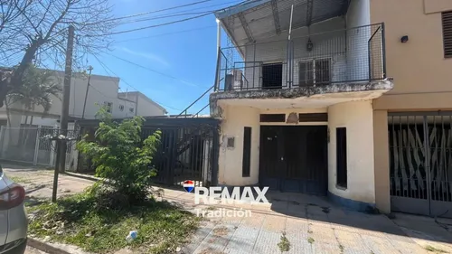 Venta Casa + Departamento A Reciclar - La Liguria - foto 1