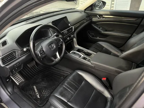 Honda Accord 2.0 Touring At