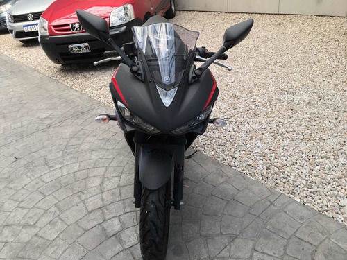 Yamaha R3 Yzf