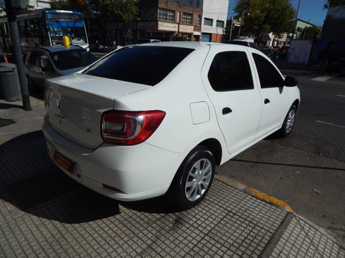 Imagen 7 de 15 de Renault Logan 2018 1.6 Authentique Plus 85cv