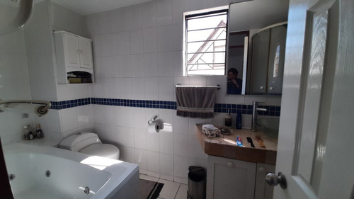 Casa En Venta, 4 Dormitorios Precio Rebajado