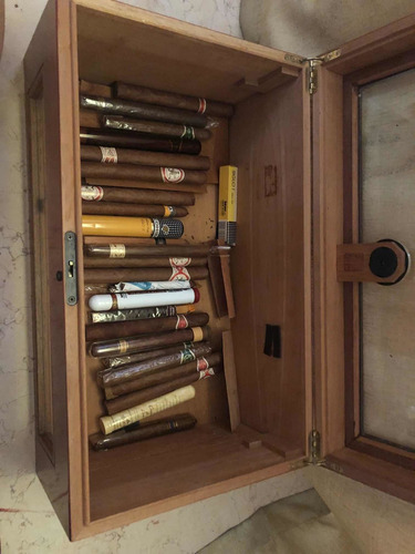 Imagen 5 de 5 de Humidor De Tabaco De Lujo