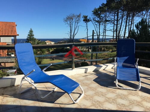 Casa En Venta Y Alquiler,espectacular Esquinera Con Piscina En Montoya - La Barra - Punta Del Este- Ref: 1690