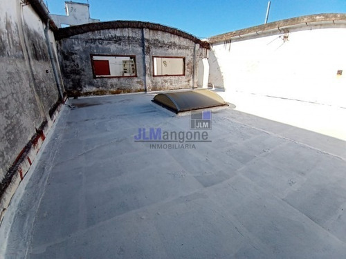 Imagen 22 de 26 de Galpon 500 M2 + 2 Deptos 4 Ambientes