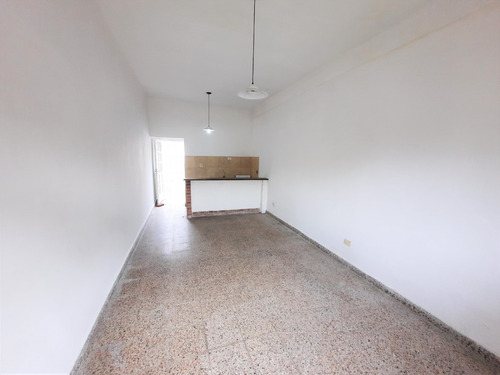 Venta - Ph Monoambiente Con Patio - Ituzaingó