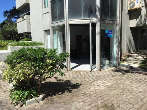 Venta Local - Ref: 1763