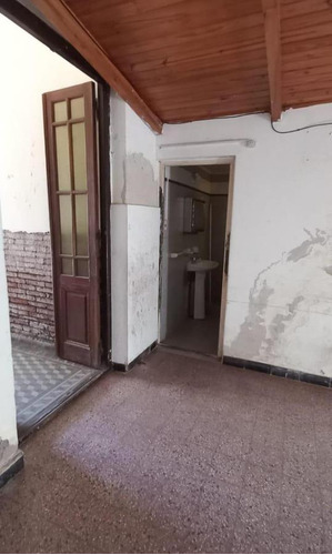 Casa Céntrica En Esperanza A Refaccionar