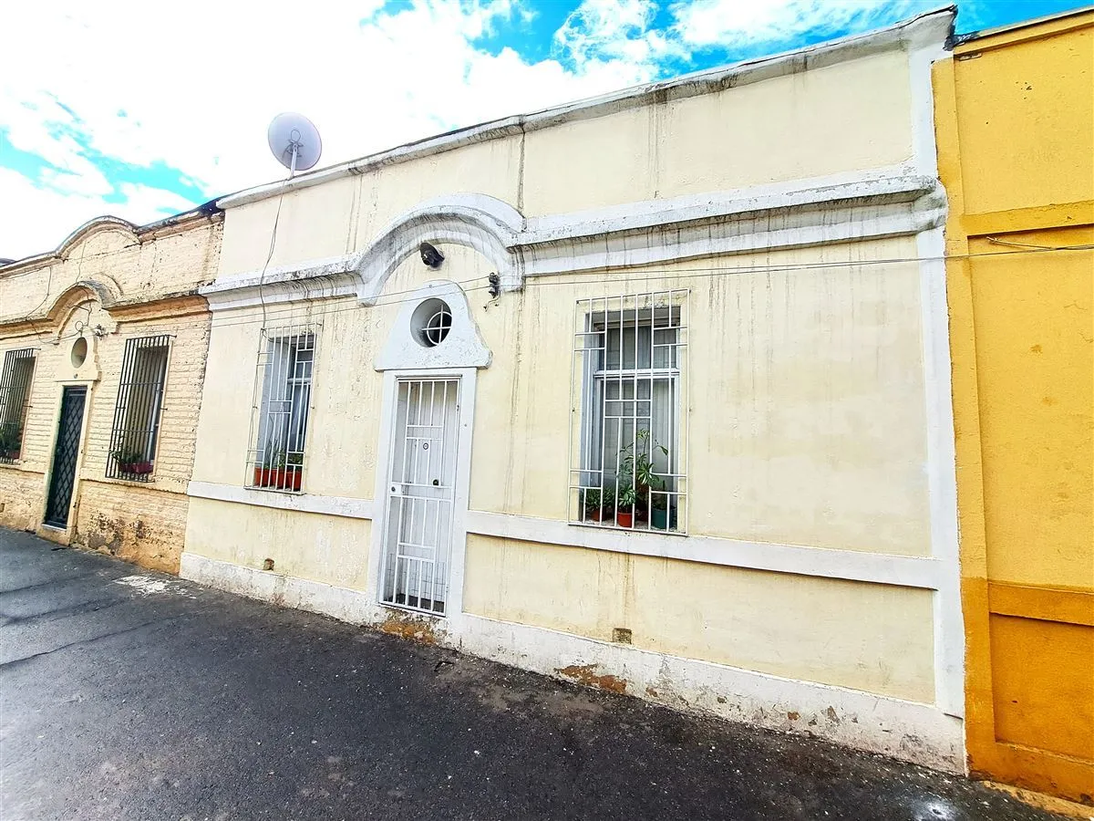Imagen 1 de 12 de Casa En Venta De 3 Dorm. En Comuna De Santiago