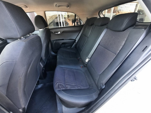 Imagen 13 de 24 de Kia Rio Ex 1.6 Nafta 5 Puertas Mt Ad553 Free