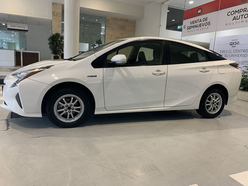 Imagen 7 de 15 de Toyota Prius 2016 1.8 Base Hibrido At