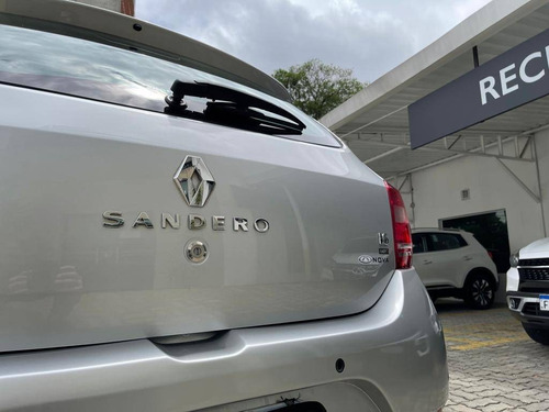 Imagem 8 de 15 de Renault Sandero 1.6 Expression 8v Flex 4p Automatizado