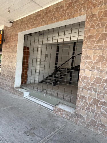 Amplio Local Comercial En Segundo Piso Centro Las Cabras