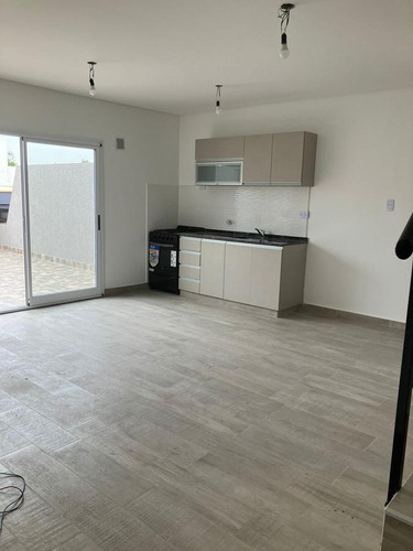 Venta De Departamento Dos Ambientes Caseros