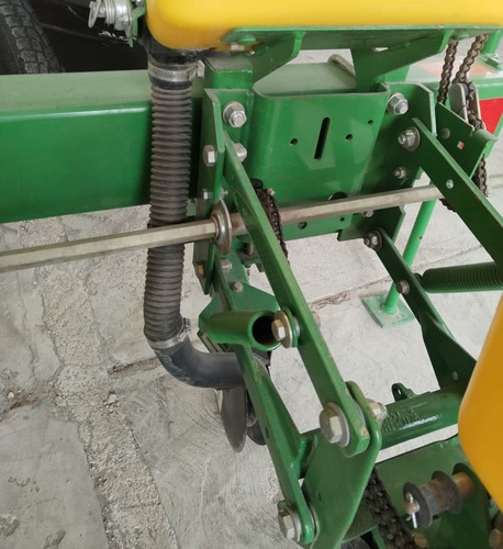 Sembradora John Deere 1010 Max Planter 4 Surcos