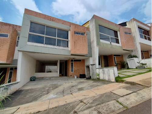 Casas En Venta En San Cristobal.