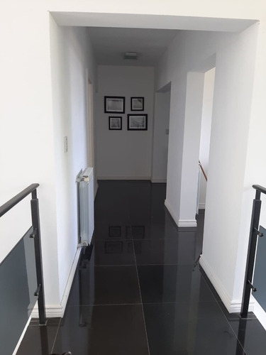 Imagen 8 de 29 de Quintas De Italia 2, Casa En Venta 4 Dormitorios, Pileta, Escritorio, Seguridad