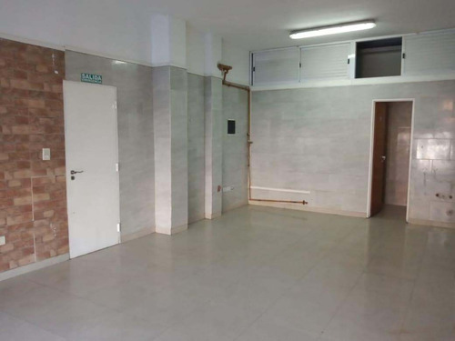 Imagen 5 de 13 de Local De 39m² Aprox. Muy Buen Estado En Ramos Mejia