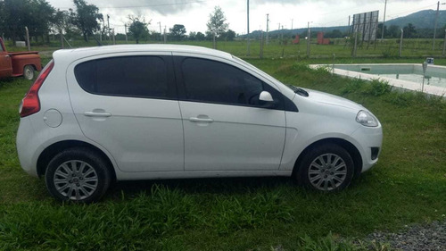 Imagen 4 de 5 de Fiat Palio 2016 1.4 Attractive 85cv