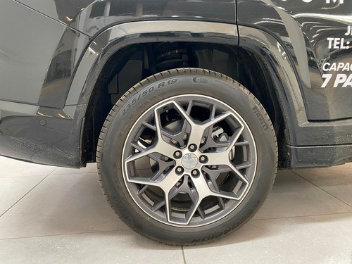 Jeep Commander 1.3 Overland Fwd At