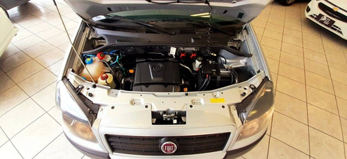 Fiat Doblò 1.8 Essence 7l Flex 4p Manual