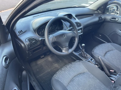 Imagem 7 de 10 de 206 1.4 Presence 8v Flex 4p Manual