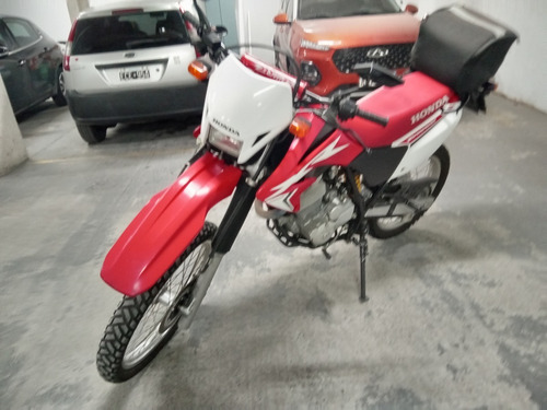 Imagen 4 de 11 de Honda Tornado Xr 250 2020