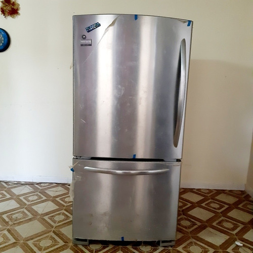 Nevera Refrigerador Con Congelador Inferior Frigidaire 21 