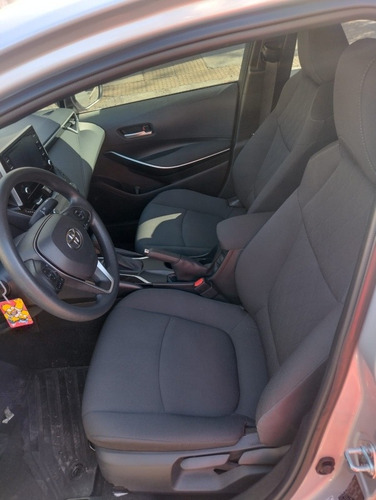 Imagen 6 de 9 de Toyota Corolla 2021 1.8 Xei Cvt 140cv