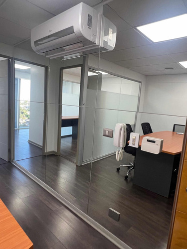 Excelente Ubicación , Como Nueva, Seguridad Y Conectividad