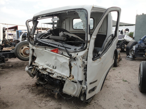 Imagen 4 de 8 de Isuzu Elf 300 2016 (por Partes)