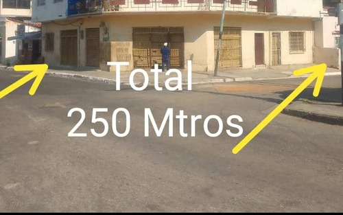 Imagen 3 de 10 de Venta Edificio Comercial Residencial. Las Candelaria. Plaza Los Almendrones