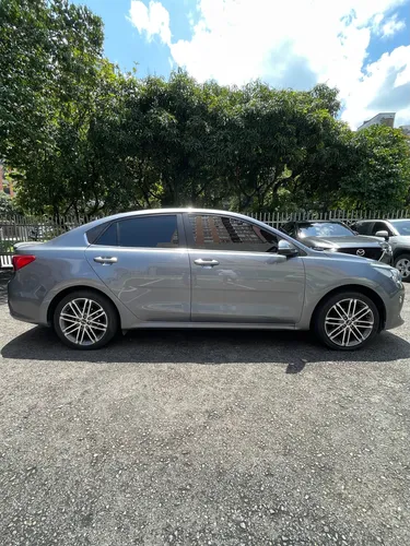Kia Rio 1.4 automatico full
