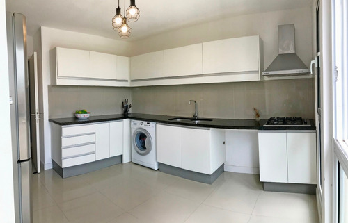 Venta De Apartamento De 4 Dormitorios En Haras Del Lago