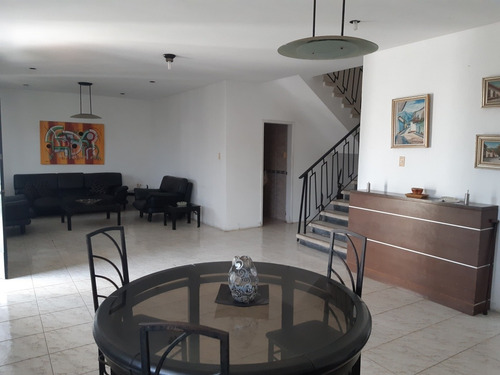 Imagen 7 de 14 de Vendo Casa La Atlantida. 450mts.2niveles, 5hab, 4baños, Tanq