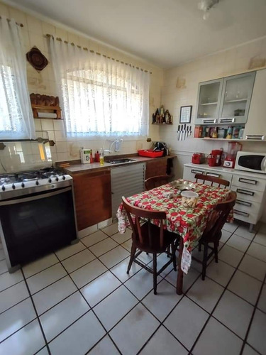 Imagem 4 de 7 de Chácara 2380m2, 2 Casas Sendo Uma Com 4 Dormitórios, 1 Suíte, Lareira E Varanda Gourmet, Outra Com 2 Dormitórios,churrasqueira - Ch00175 - 70327497
