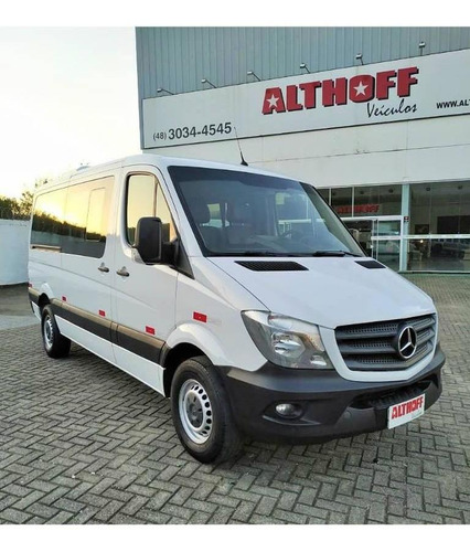 Imagem 2 de 7 de Mercedes Sprinter Van 2.2 Cdi 415 2019