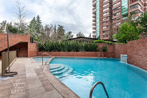 Departamento En Venta De 3 Dorm. Más Servicios En Las Condes