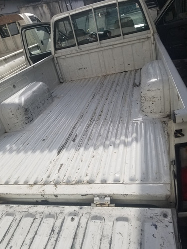 Nissan Frontier 4x2 Pick D22cl Año 2011