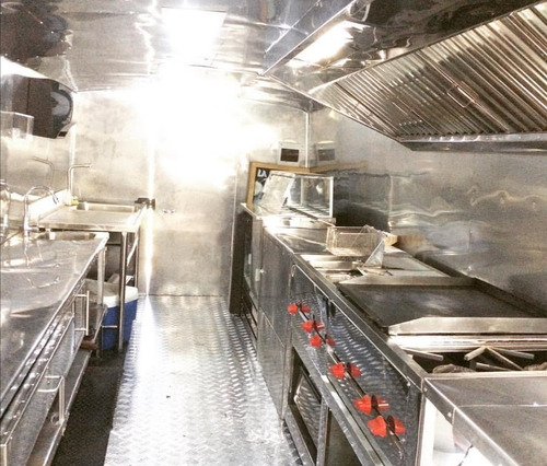 Imagen 9 de 9 de Hermoso Foodtruck Mercedes Benz Lo812