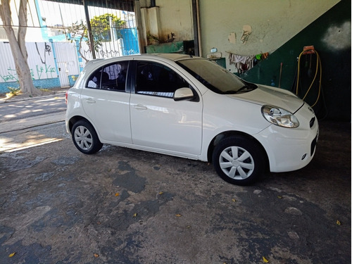 Nissan March 1.0 S 5p