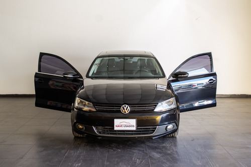 Volkswagen Vento Luxury At