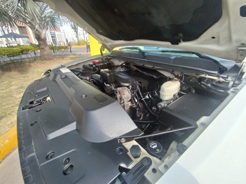 Imagen 9 de 12 de Chevrolet Silverado
