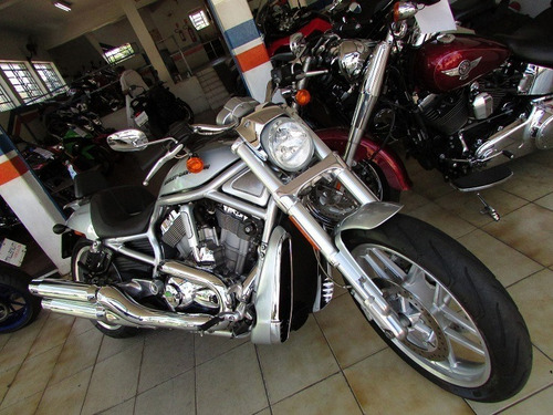 Imagem 3 de 10 de Hd Vrod 1250cc - Edição 10 Anos - Loja Millenium Veiculos