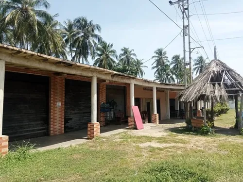 Se Vende Locales En Tucacas