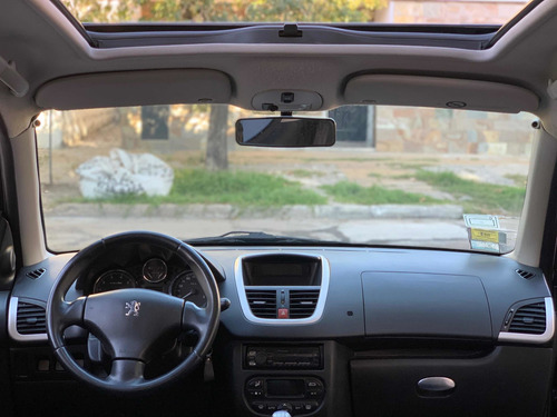 Peugeot 207 2010 1.6 Xt